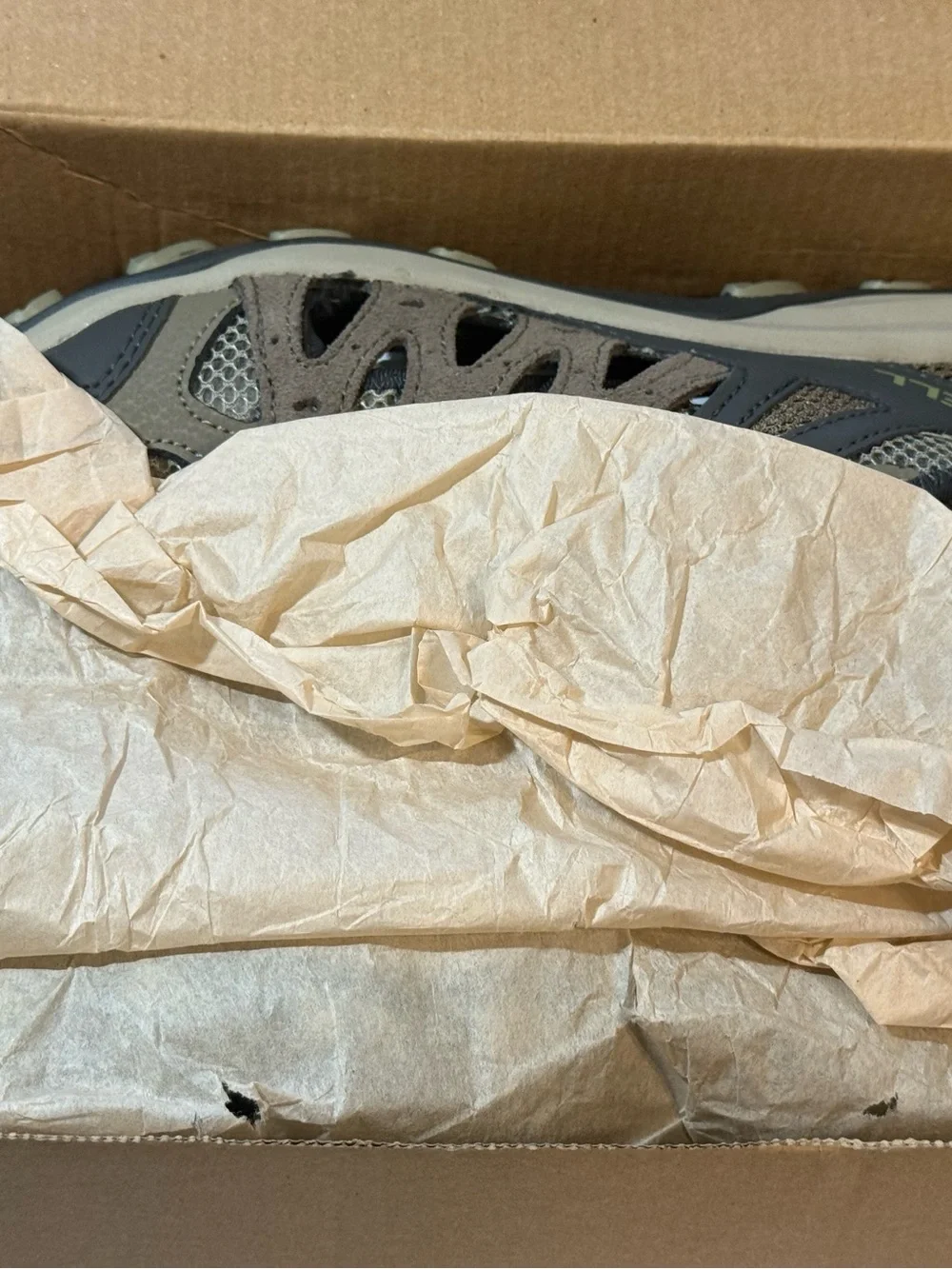 New Merrell Women's Accentor 3 Hiking Shoes. Size 7.5M